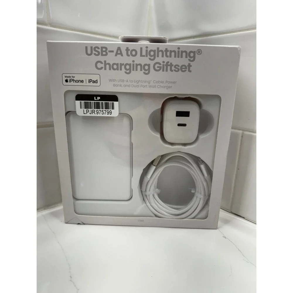 GEMS USB-A to USB-C Charging Gift Set - Power bank - USB-A Adapter - Cable WHITE